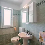 公寓 2 Bedroom Awesome In *