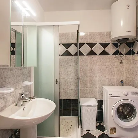 Stunning In With House Sea View *